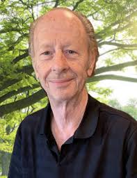 Glen Decosta's Instagram, Twitter & Facebook