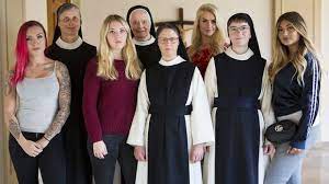 Alessia herren (18), die tochter von schlagersänger willi herren, zog live in den tv. Ab Ins Kloster 2020 Das Experiment Kabel Eins