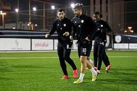He can start by playing off the front man and drop deep to pick up the ball. Banega Entreno 3 De Febrero De 2021 En 2021 Inter De Milan Entrenamiento Milan