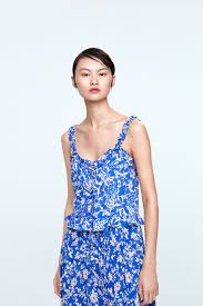 The latest trends for woman, man, kids and next season's ad campaigns. Soldes Robe Kaki Femme Zara En Stock
