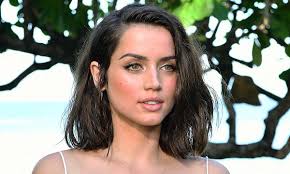 Ana De Armas Just Wore The Perfect Summer T Shirt And You Ll Want It Hello