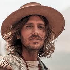 Lucas Waller's Instagram, Twitter & Facebook