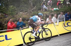 Une etape pour les filles avant les garcons ? Tour De France 2019 Romain Bardet A Eu Un Sentiment De Honte A La Planche Des Belles Filles