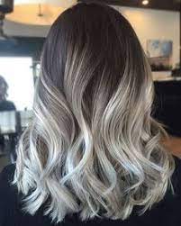Gumus Rengi Gri Balyaj Fikirleri Ash Gray Hair Color Blonde Hair With Highlights Hair Styles