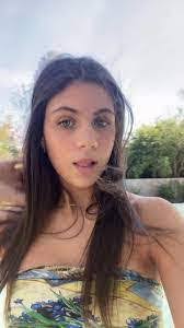 Ariel Estep's Instagram, Twitter & Facebook