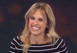 En el diario de mariana se sumaron al furor por luis miguel el día después del gran final de la serie, que revivió la carrera del cantante. Mariana Fabbiani Fue Piropeada Por Luis Miguel