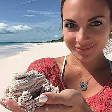 Top Travel Bloggers You Should Be Following On Snapchat