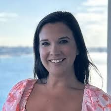 Shannon Stuart's Instagram, Twitter & Facebook