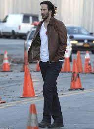 Pin By Marco On Keanu Reeves And John Wick In 2020 Keanu Reeves Brown Leather Jacket Keanu Reeves John Wick
