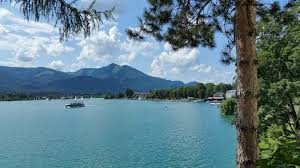 Maybe you would like to learn more about one of these? Wolfgangsee Abersee