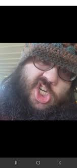 Does anyone recognize the man who harassed a woman and her daughters