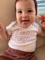 Kerry Manion (@kerry_annie)