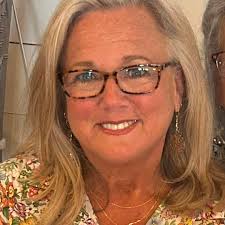 Someone has jumped off the big bridge, they said the boy is still breathing  & they life flighting him now .. LORD keep his family and friends in your  prayers . ❤️❤️ (