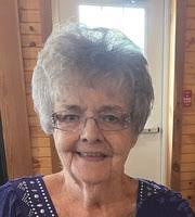 Kelly Kepler's Instagram, Twitter & Facebook