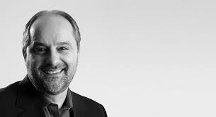 Perseguição a pensamento contraditório devora direita, esquerda e centro