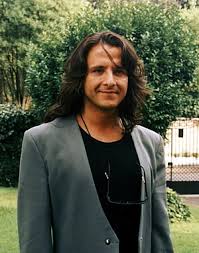 * agradecemos a carlos_t por haber añadido la letra 'la picara soñadora' de mariana levy. La Picara Sonadora Wikiwand