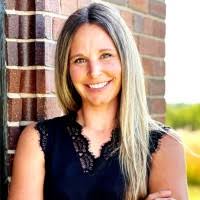 Katie Mcgarvey's Instagram, Twitter & Facebook