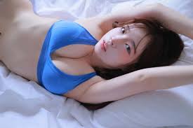 Momorina's Exclusive Content - Rare Photos & Videos