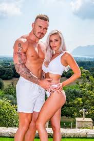 As we all now know, love island uk will not be gracing our screens this summer. Love Island Australia Cast Plays Would You Rather 9celebrity