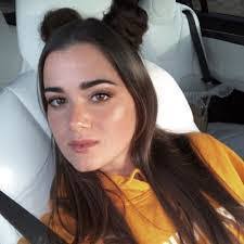 Kassandra Evans's Instagram, Twitter & Facebook