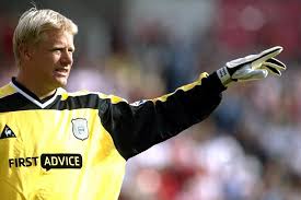 He was born to a polish emigrant father and held polish citizenship until 1970. Schmeichel Peter 10 Footballentertainment