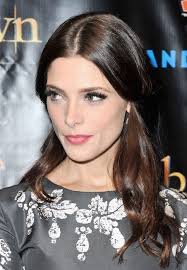 When you start going gray, a voluminous curly haircut with a tapered nape knows how to show off the color. 20 Best Interview Hairstyles For Women