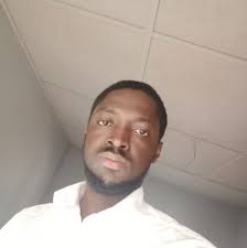 Next time that Bawumia Aide will know his size.. He's not yet to the level  of Lawyer Kobby Amoah who is a law lecturer 😂🤣 They think ranting and  misbehaving