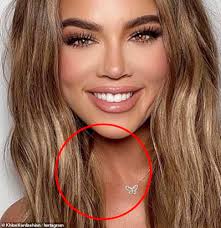 Get your khloe kardashian news at hollywood life. Khloe Kardashian Fans Erkennen Verraterische Anzeichen Von Fotobearbeitung Nachdem Reality Star Einen Neuen Look Enthullt Hat Nach Welt