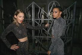 Alana Alexis Fernanda Pose In Pull Bear S Holiday Party Styles Holiday Party Fashion Party Fashion Fashion