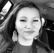 Laura Picard's Instagram, Twitter & Facebook