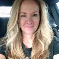 Jennifer Ouzts's Instagram, Twitter & Facebook