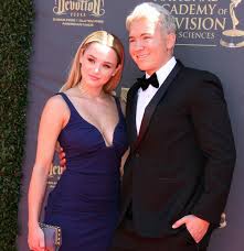 Maybe you would like to learn more about one of these? Hunter King S Dating Affair With Boyfriend Is Heart Warming When Will It Escalate