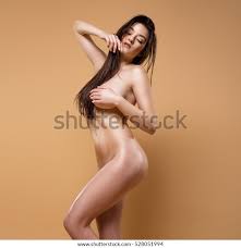 Beautiful Naked Woman Posing Isolated On foto stock 528051994 | Shutterstock