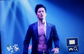 Born 28 march 1994) is a hong kong rapper, singer and dancer based in china. Jackson Without Snapback And Hair Up Today Celebrity Photos Videos Onehallyu