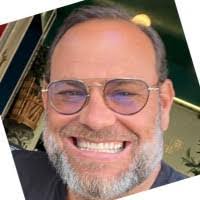 Tom Mackin's Instagram, Twitter & Facebook