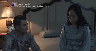 Có lẽ nam vẫn chưa thể tha thứ cho mẹ nuôi việc 3 năm trước từng bán đứng cô. Typvclb6qjqjem