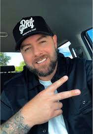 Celebrating Single Moms: Love and Strength