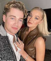 Strictly come dancing star aj pritchard's girlfriend has revealed she had seven weeks of she wrote: Aj Pritchard S Girlfriend Abbie Quinnen Suffers Third Degree Burns After Wine Bottle Exploded Duk News