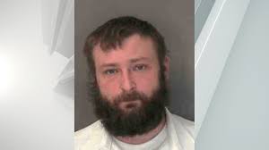 Corinth parolee reportedly steals two cars, crashes both, and absconds