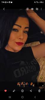 I may or may not be starting to have a new hyperfixation. BUT I NEED  SOMEONE TO EDIT HER SO BAD.