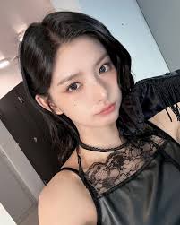 EVERGLOW_OFFICIAL(FOR•EVER)