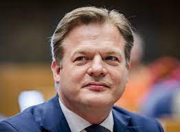 Pieter herman omtzigt (den haag, 8 januari 1974) is een nederlands politicus. Kibyipnzjxvh5m