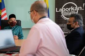 Tan sri sidek hassan, chairman of petronas. Hands Full But Not Tied Challenges Of Enforcement Agency Watchdog Malaysia The Vibes