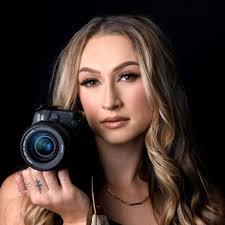 Alexis Yost (@a.m_portraitsllc) • Instagram photos and videos