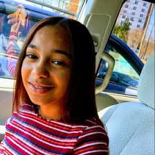 Benette Dorsett's Instagram, Twitter & Facebook