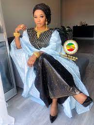 Les élégantes collections de mode africaine ethnique et chic de férouz ont des coupes adaptées à chaque femme et vous suivent en toute saisons. 2020 Choose Soucko Bazin For All Your Clothes Needs In Bazin Tel 22379252090 B Latest African Fashion Dresses African Fashion Dresses African Design Dresses