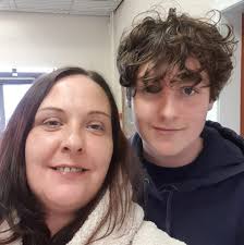 Easy method for safely removing fry from a tank