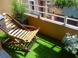 If You Want A Backyard Feel Lay Out Artificial Grass Terassenideen Kleine Terrasse Und Im Freien