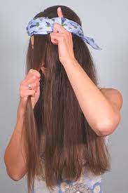 Wir zeigen dir drei schnelle und einfache methoden für tolle wellen und locken. Locken Mit Haarband Schone Grosse Locken Uber Nacht Praxis Tests