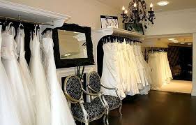 Google Image Result For Http Www Teokath Co Uk Jpg Non Flash Wimbledon Boutiques 1 Jpg Bridal Shop Bridal Boutique Interior Wedding Dresses London